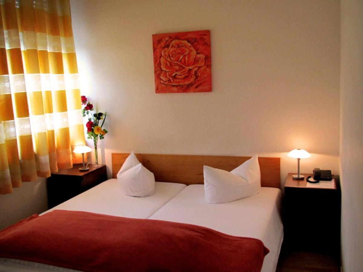 Hotel Deutscher Hof Мангейм Экстерьер фото