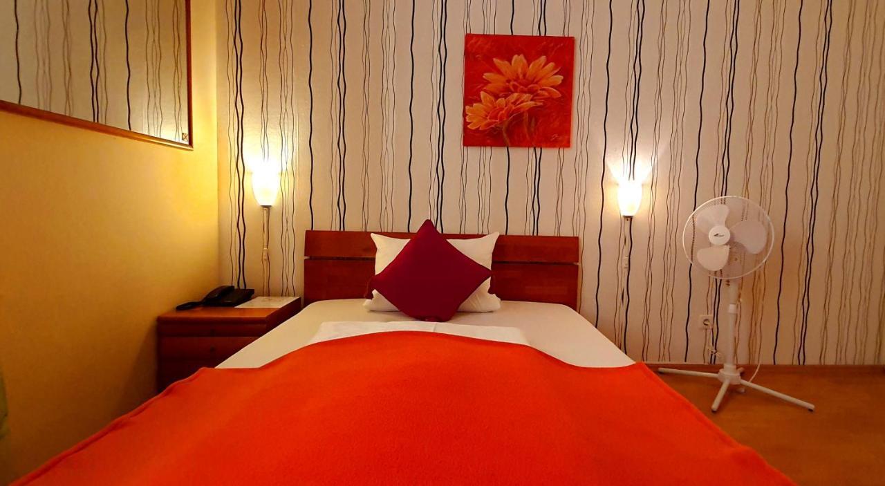 Hotel Deutscher Hof Мангейм Экстерьер фото